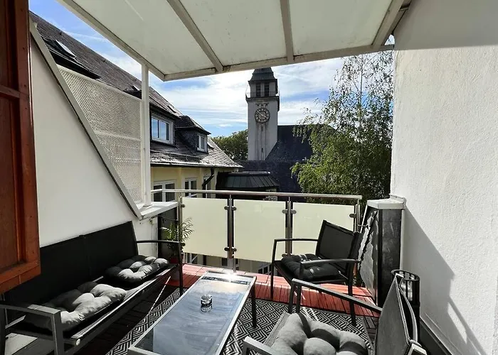 Spacestays Designer Netflix Wifi Playstation 4 Balkon Essen